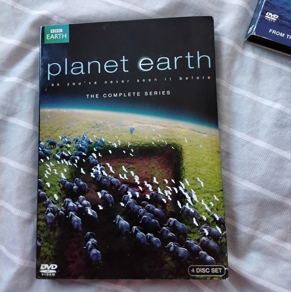 Planet Earth DVD Box Set - Picture 1 of 4
